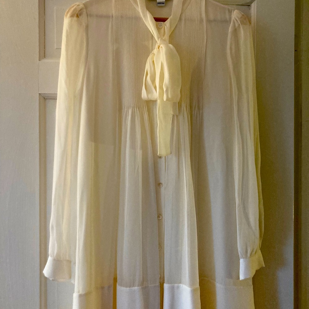 Romantic, classy seer flowing dress